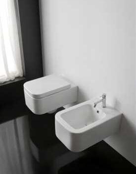 WC Next Scarabeo suspendu