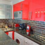 Carrelage Metro argent dans une cuisine rue Mérimé à Paris