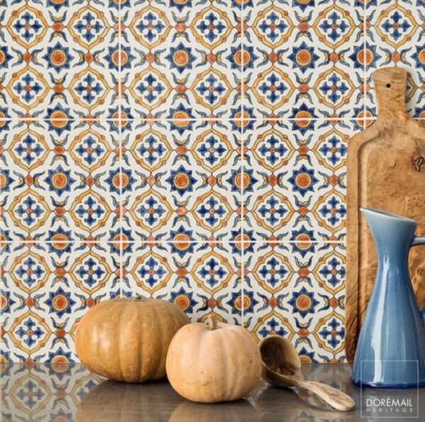 Carrelage peint main DOREMAIL - motif MAYA AUTOMNE - carreau méditerranéen