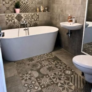 Carrelage patchwork Codicer SIGNUM Grey - imitation carreaux de ciment - Réalisation salle de bain