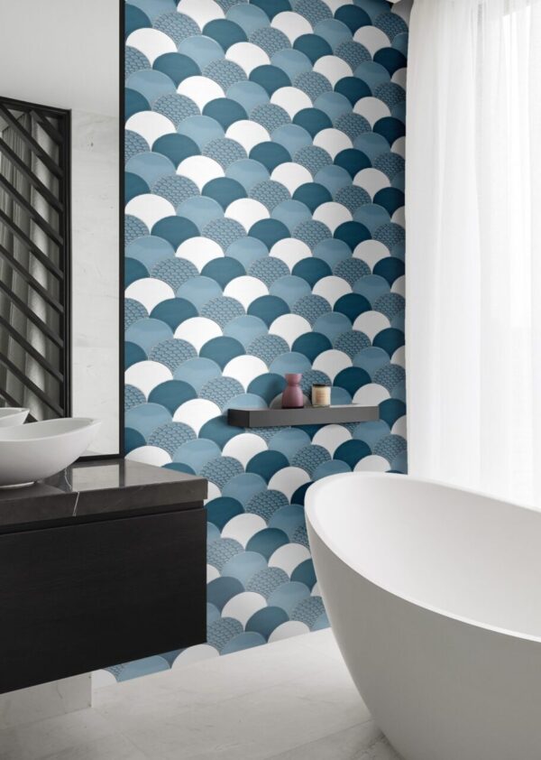Diffusion Céramique - Carrelage écaille de poisson bleu - Réalisation salle de bain