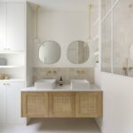 Crédence de salle de bain en zellige sable