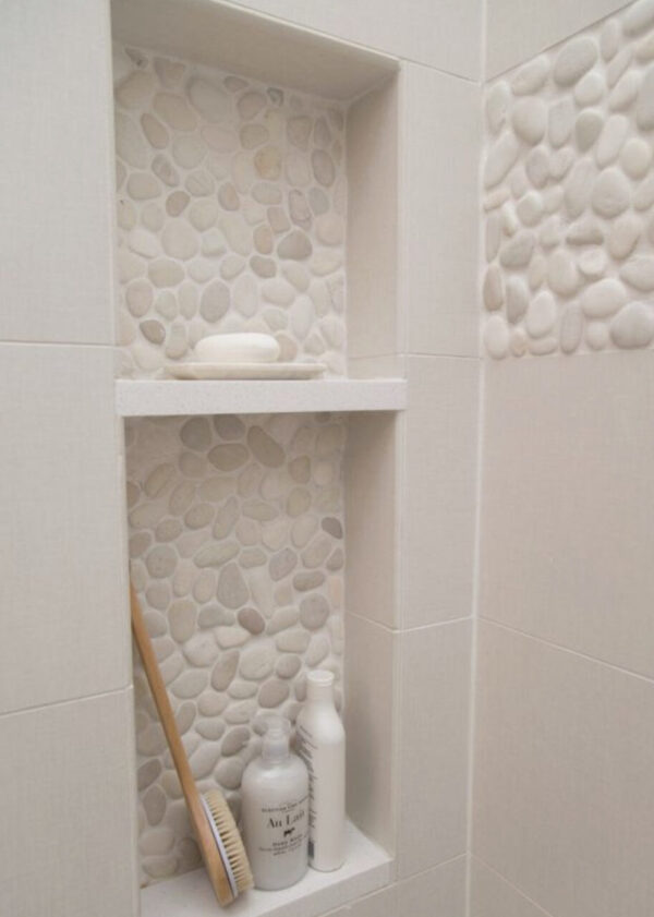 Galets de Bali - réalisation salle de bain