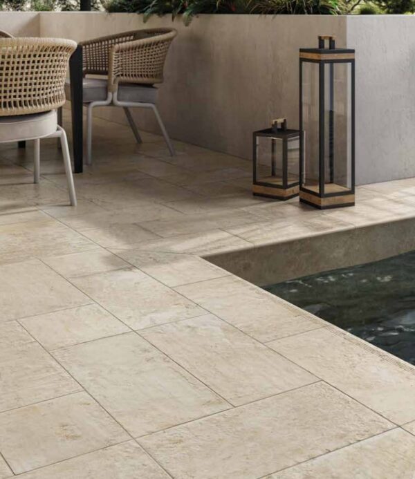 Carrelage extérieur antidérapant pierre Monocibec Pietra Castello - coloris travertin BURGOS