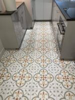 Sol de cuisine en carrelage imitation carreaux de ciment Recer REVIVAL - MEMORY
