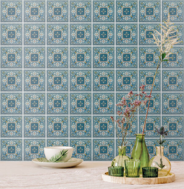 Carrelage type méditerranéen - Collection MARLOW de Nanda Tiles - motif TANSY sur crédence de cuisine