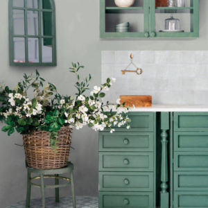 Carrelage effet carreaux de ciment - Collection MARLOW de Nanda Tiles - Sol ZOE et crédence cuisine WHITE WHALE