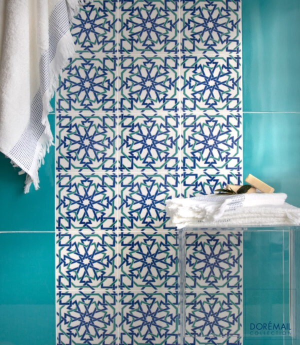 Carrelage mural de salle de bain, style oriental marocain en faience de Tunisie Dorémail - Collection Tradition, motif MEKNES