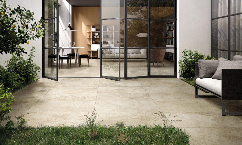 Carrelage antidérapant sur terrasse extérieure - Monocibec TRADITION Travertin Beige