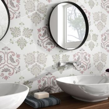 Mur de salle de bain en carrelage hexagonal à fleurs roses imitation carreaux de ciment - Codicer FANTASY PINK