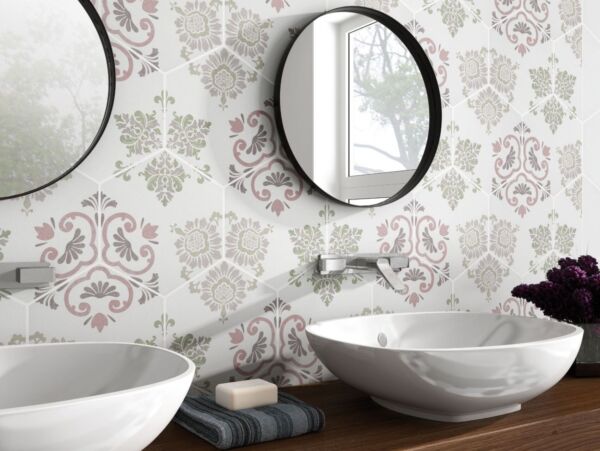 Mur de salle de bain en carrelage hexagonal à fleurs roses imitation carreaux de ciment - Codicer FANTASY PINK